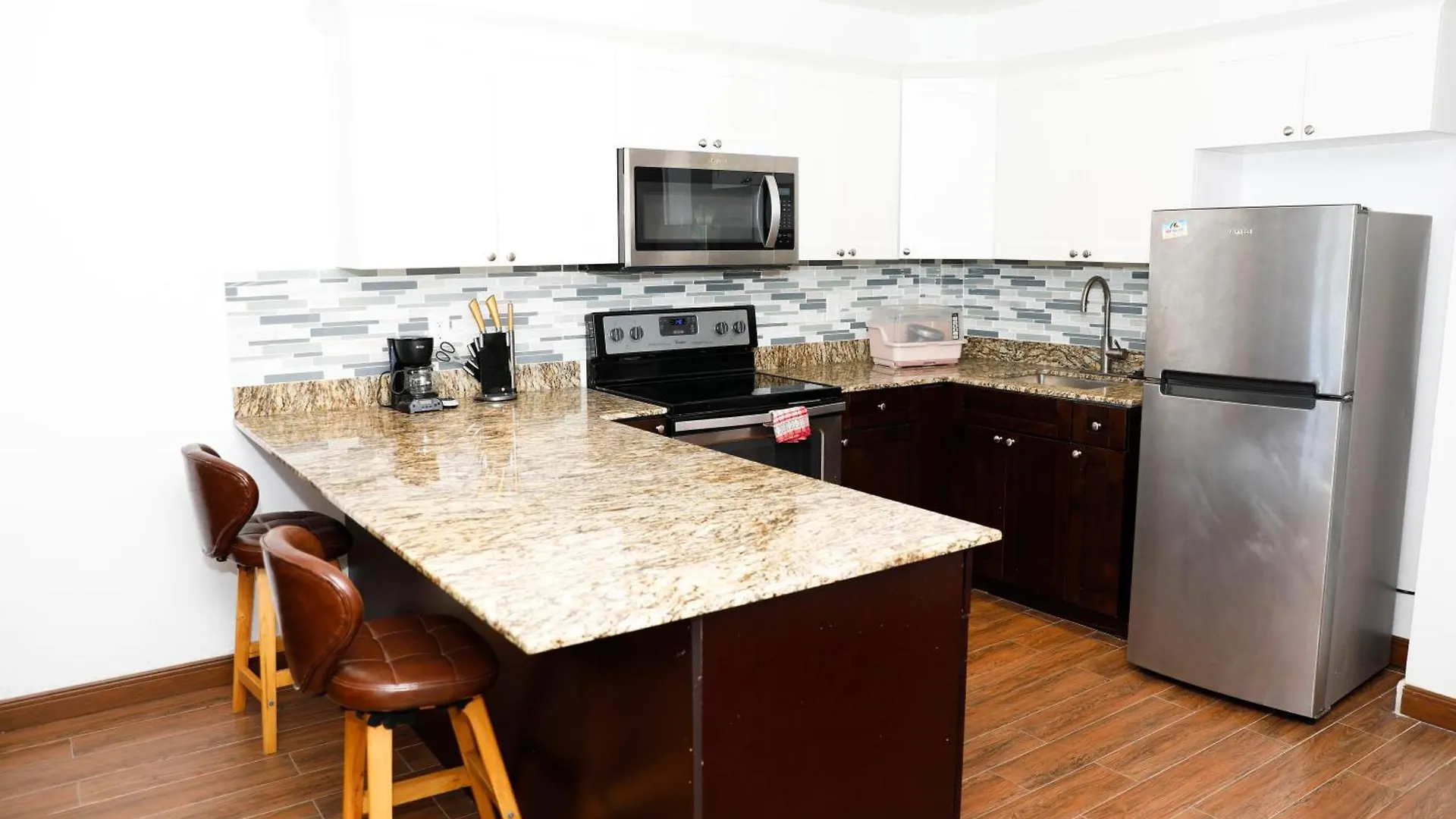 Kings Pavilion Suites Hotel Basseterre