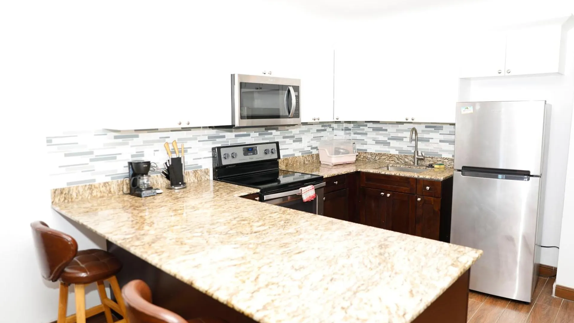 Kings Pavilion Suites Hotel Basseterre